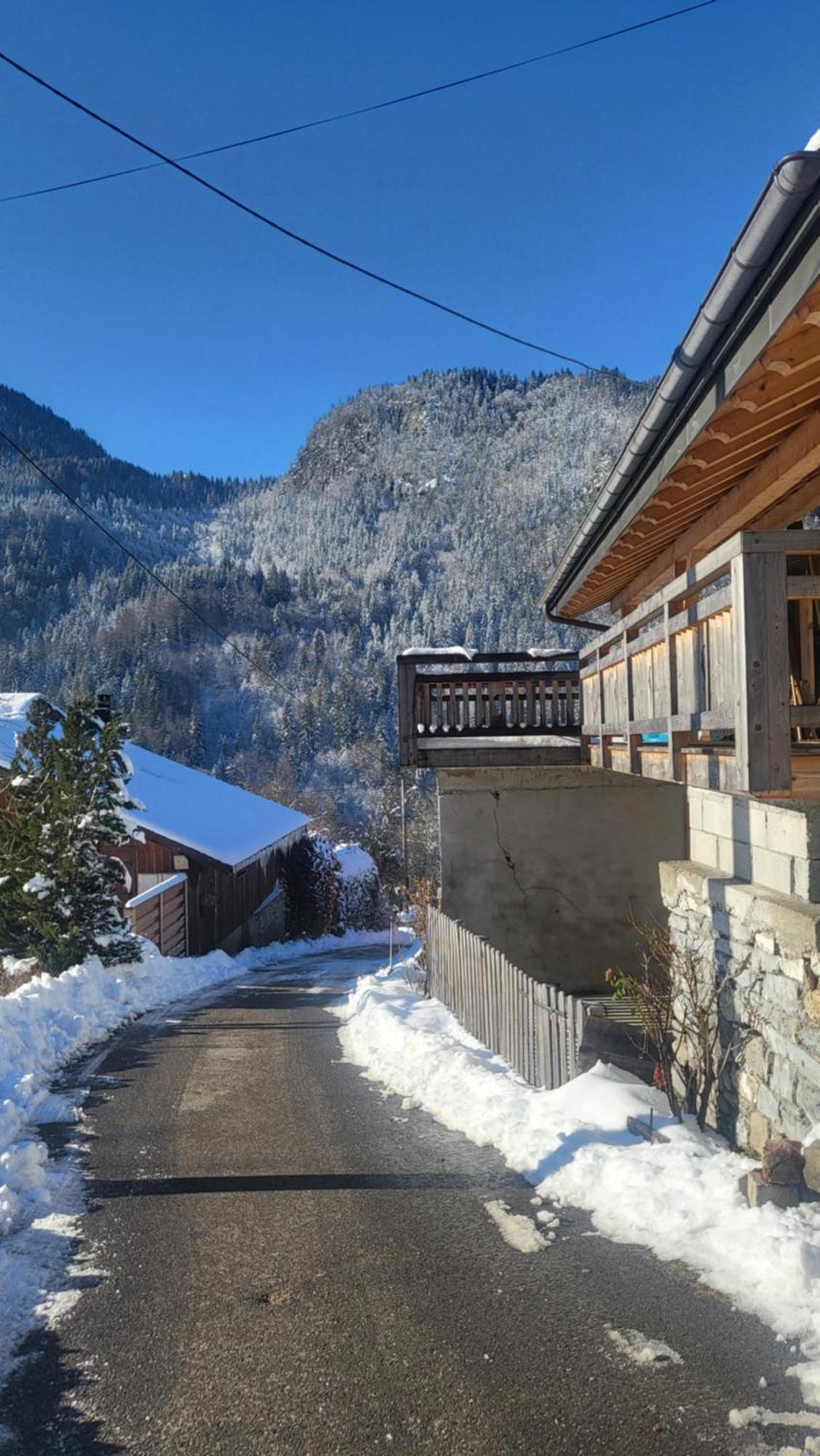 Bed and Breakfast Le Nid Des Cerfs Essert-Romand Exterior foto